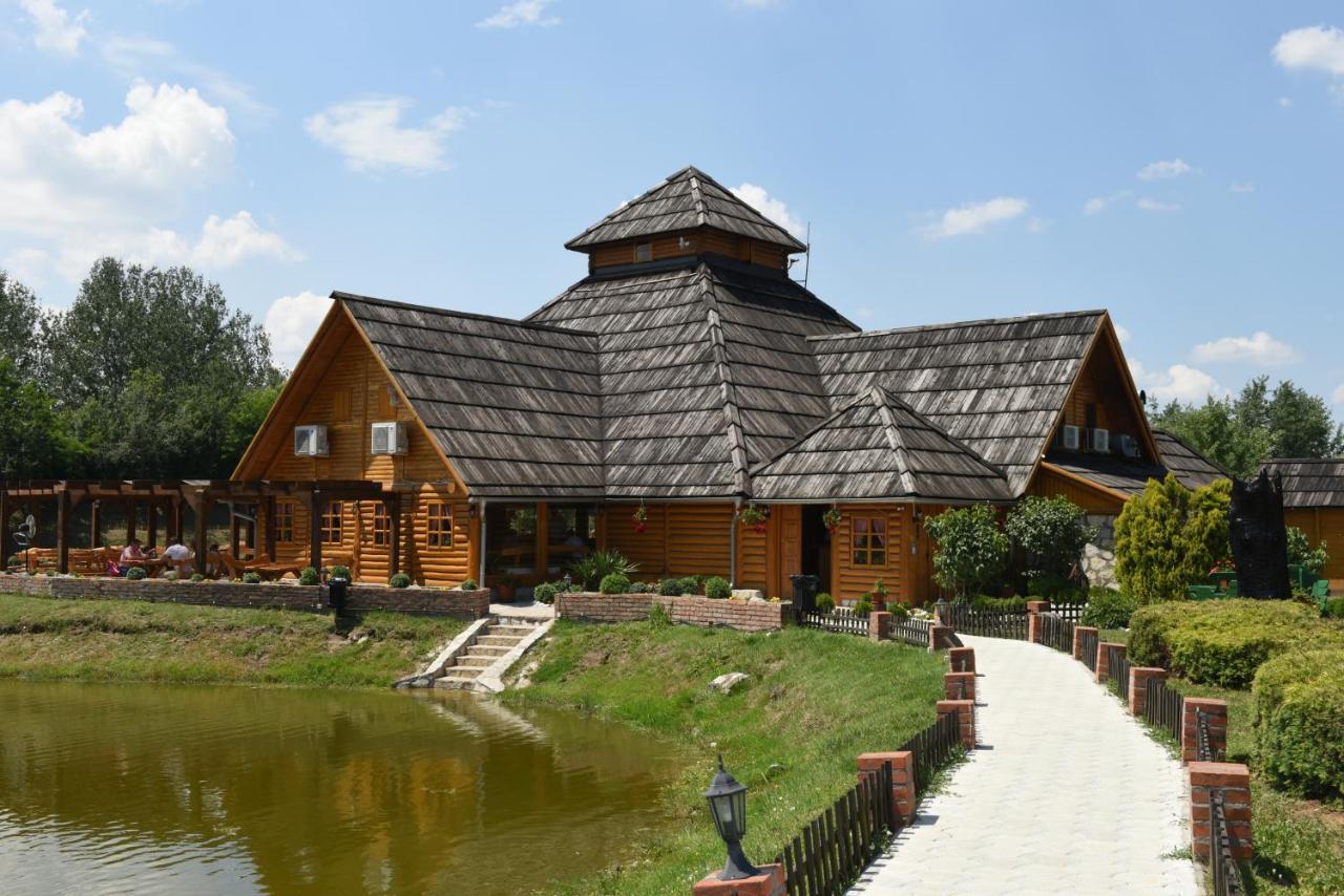 Etno Selo Moravski Konaci Velika Plana Exterior foto