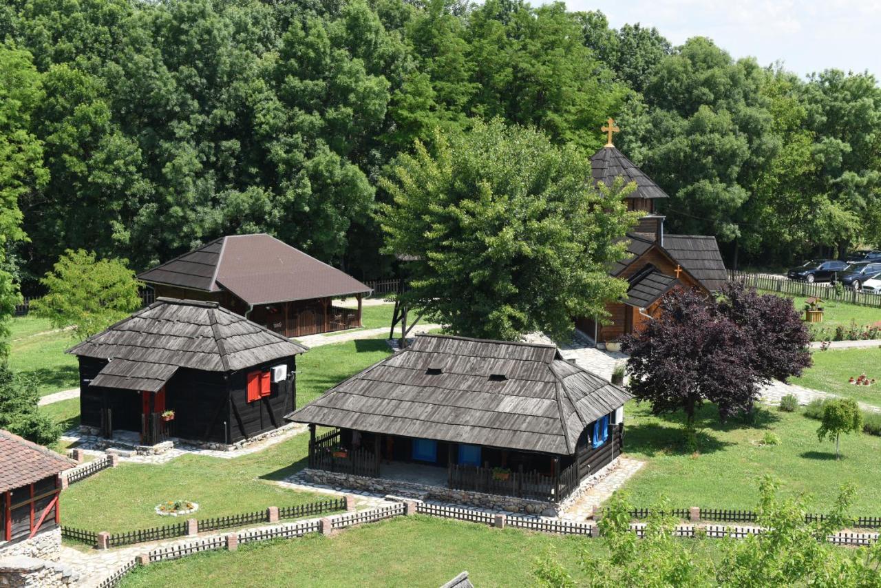 Etno Selo Moravski Konaci Velika Plana Exterior foto